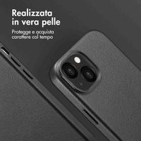 Accezz Cover in Pelle con MagSafe Apple iPhone 13 - Onyx Black
