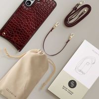 Selencia Cover per telefono Nova Croco con cordino e portacarte Samsung Galaxy S25 FE - Burgundy