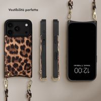 Selencia Cover per telefono Nova con cordino e portacarte Apple iPhone 18 Pro / 17 Pro - Leopard