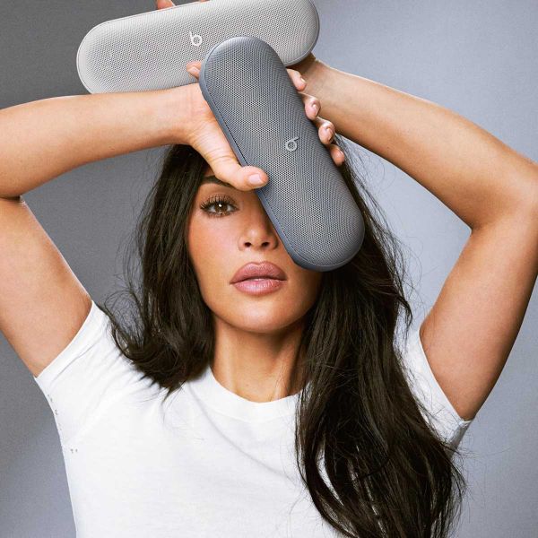 Beats Altoparlante Wireless Bluetooth Pill x Kim Kardashian - Light Gray