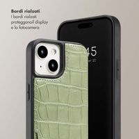 Selencia Cover per telefono Nova Croco con cordino e portacarte Apple iPhone 15 - Sage Green