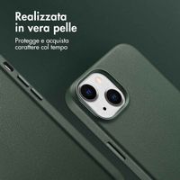 Accezz Cover in Pelle con MagSafe Apple iPhone 14 - Cedar Green