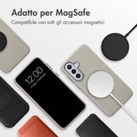 Accezz Cover in Pelle con MagSafe Samsung Galaxy A57 (5G) - Light Grey