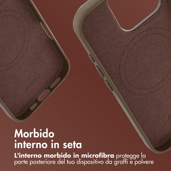 Accezz Cover in Pelle con MagSafe Apple iPhone 16 Pro - Marrone caffè