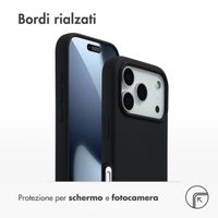 Accezz Cover in silicone liquido con MagSafe Apple iPhone 17 Pro - Nero
