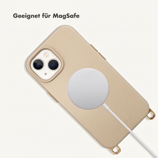 Selencia Rivièra MagSafe Backcover met afneembare haakjes Apple iPhone 15 - Milky Latte
