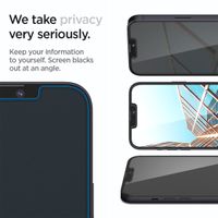 Spigen Vetro temperato privacy GLAStR EZ Fit + Applicatore - confezione da 2 Apple iPhone 13 / 13 Pro