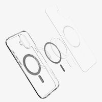 Spigen Cover Posteriore Ultra Ibrida con MagSafe Apple iPhone 16 - Carbon Fiber