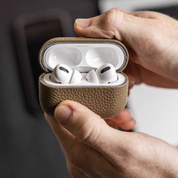 Accezz Cover in vera pelle  Apple Airpods 4 - Taupe