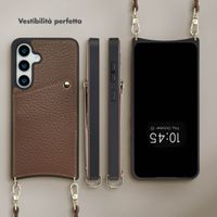 Selencia Cover per telefono Nova con cordino e portacarte Samsung Galaxy S25 / S24 - Mocha Brown