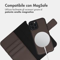 imoshion Cover a libro di lusso 2-in-1 rimovibile Apple iPhone 12 (Pro) - Marrone