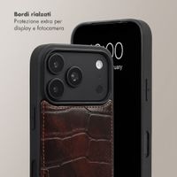 Selencia Cover per telefono Nova Croco con cordino e portacarte Apple iPhone 18 Pro Max / 17 Pro Max - Choco Brown