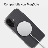 Accezz Cover Lite con MagSafe | Fluted | Apple iPhone 16 - Grigio