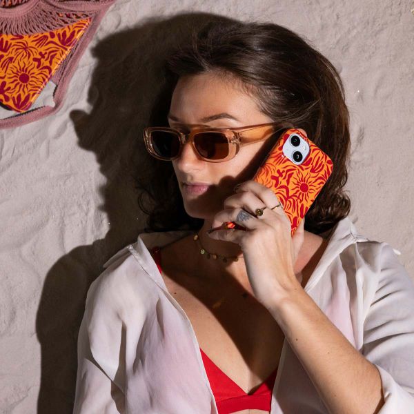 Selencia Cover posteriore Vivid con MagSafe Apple iPhone 15 - Tropical Vibes Apricot