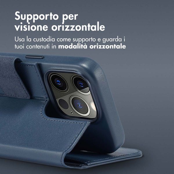 Accezz Cover in pelle 2 in 1 con MagSafe Apple iPhone 15 Pro - Nightfall Blue