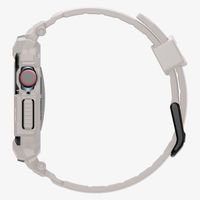 Spigen Cover Rugged Armor™ Pro Apple Watch 10 - 42 mm - Beige