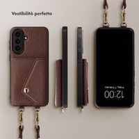 Selencia Cover per telefono Sera con cordino e portacarte a busta Samsung Galaxy A57 (5G) - Chocolate Brown