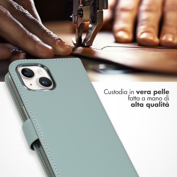 Selencia Cover a libro in vera pelle Apple iPhone 15 - Air Blue