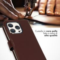Selencia Cover a libro in vera pelle Apple iPhone 15 Pro - Marrone