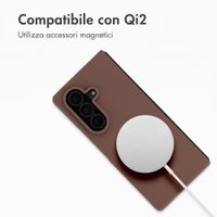 Accezz Cover in silicone liquido con MagSafe Samsung Galaxy Z Fold 8 Ultra - New Tea Brown