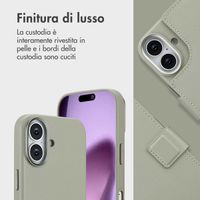 Accezz Cover in pelle 2 in 1 con MagSafe Apple iPhone 17 - Light Grey
