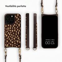 Selencia Nova cover posteriore in vera pelle con portacarte Apple iPhone 15 Pro - Fawn Chic