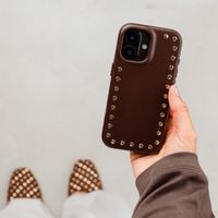 Selencia Cover posteriore Studs con MagSafe Apple iPhone 17 - Cacao Crush