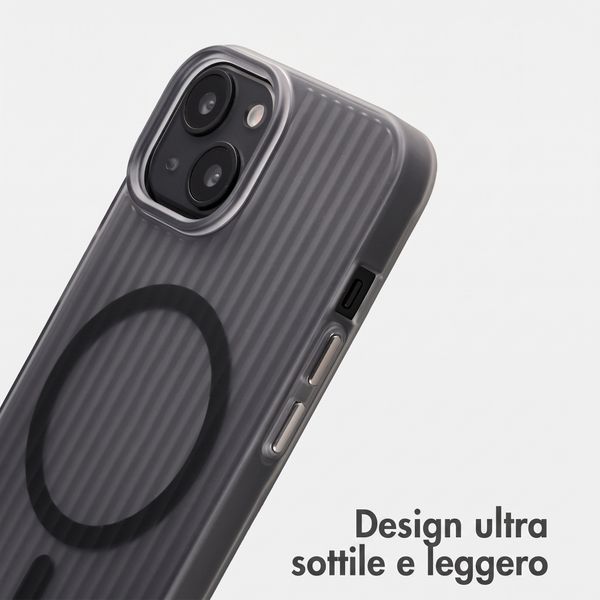 Accezz Cover Lite con MagSafe | Fluted | Apple iPhone 13 - Grigio
