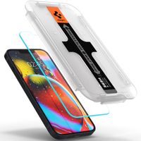 Spigen Vetro temperato GLAStR EZ Fit, confezione da 2 + Applicatore Apple iPhone 17e / 16e / 14 / 13 / 13 Pro
